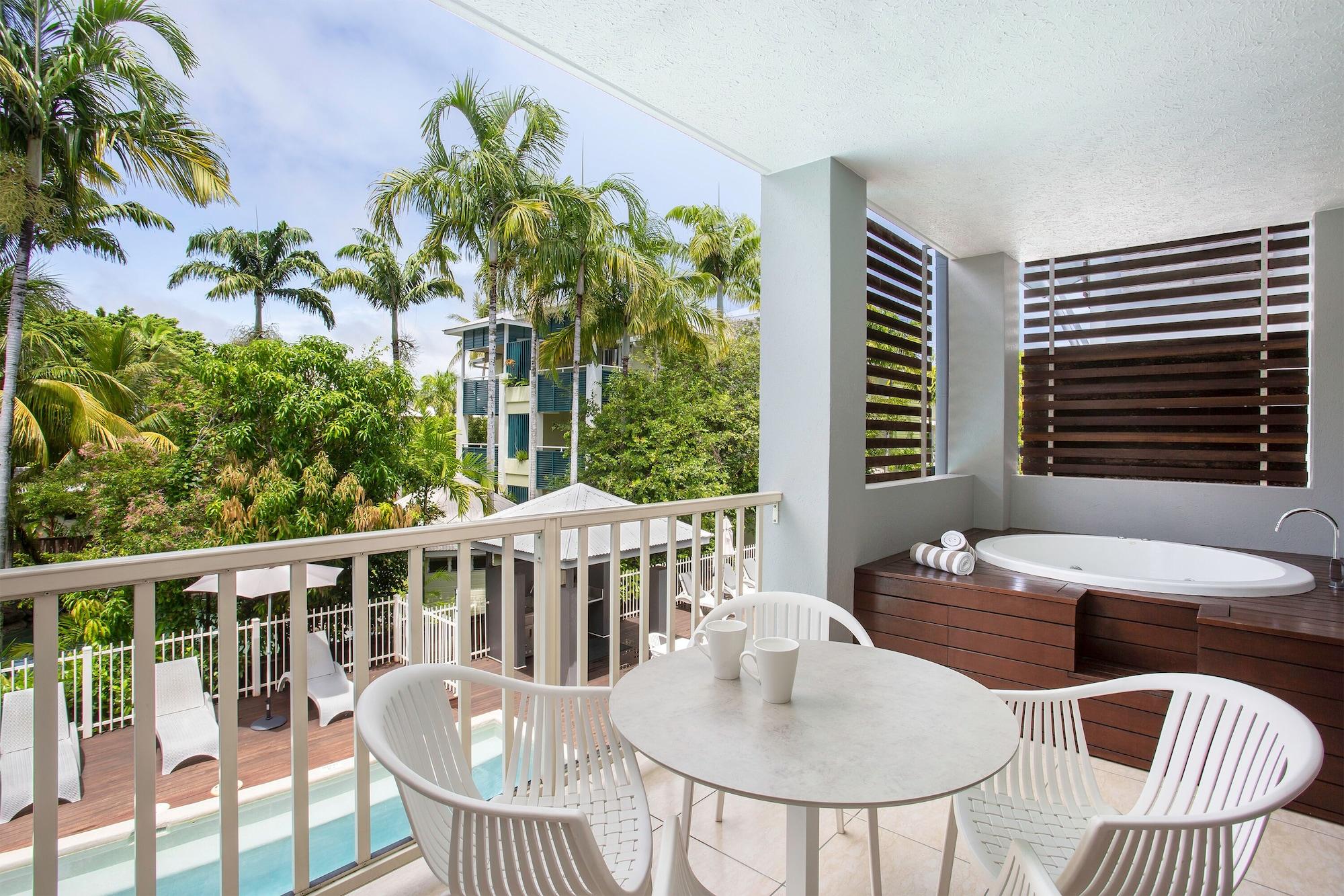 Mantra Aqueous On Port Aparthotel Port Douglas Ngoại thất bức ảnh