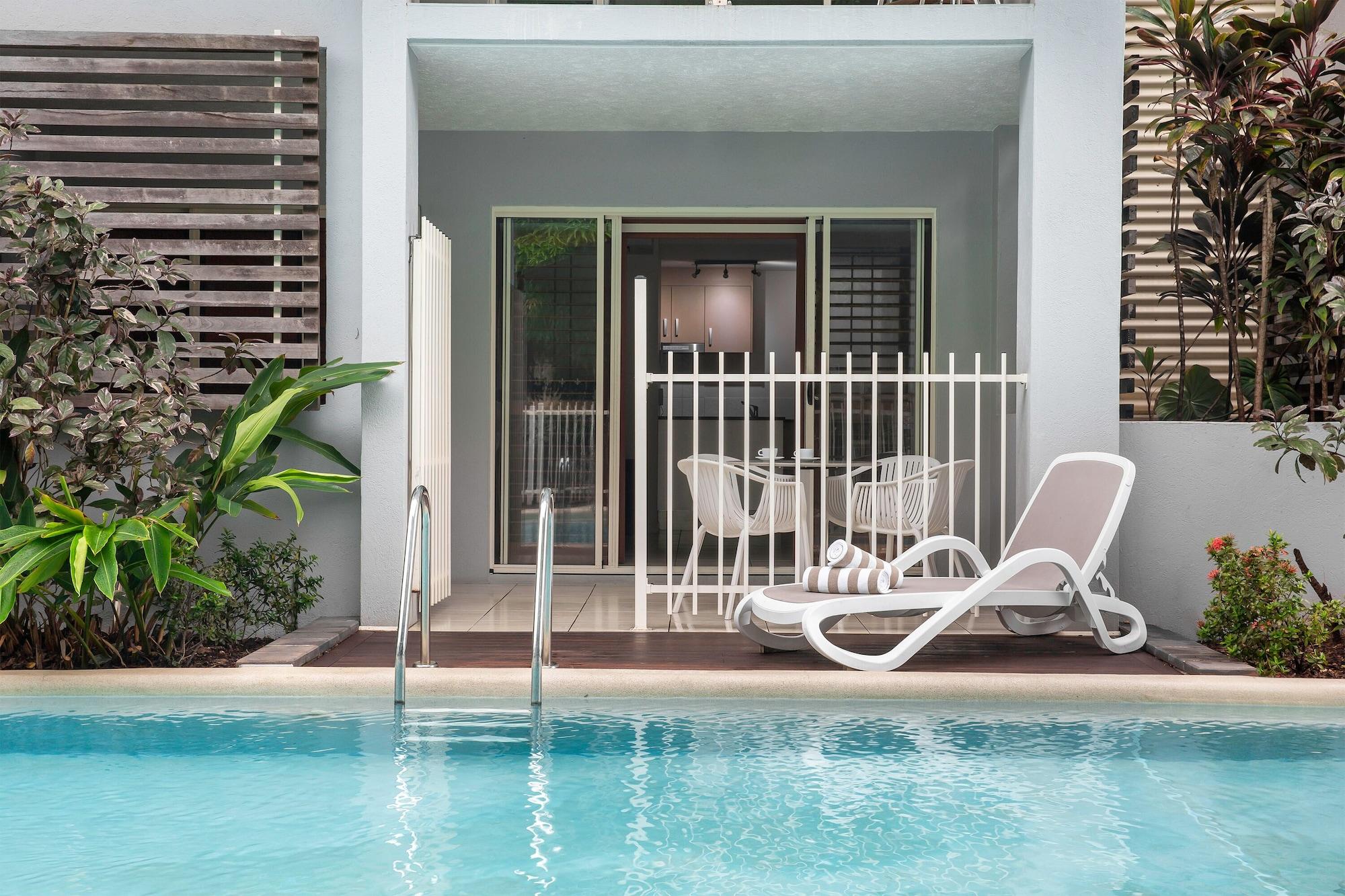 Mantra Aqueous On Port Aparthotel Port Douglas Ngoại thất bức ảnh