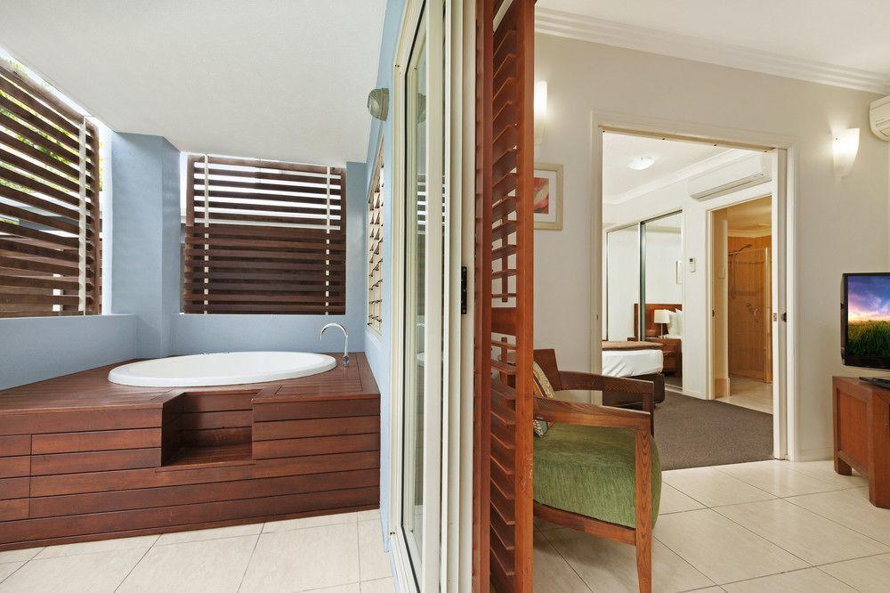 Mantra Aqueous On Port Aparthotel Port Douglas Ngoại thất bức ảnh