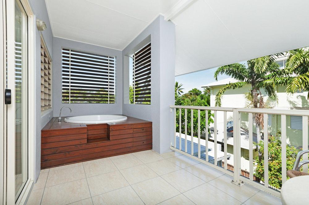 Mantra Aqueous On Port Aparthotel Port Douglas Ngoại thất bức ảnh