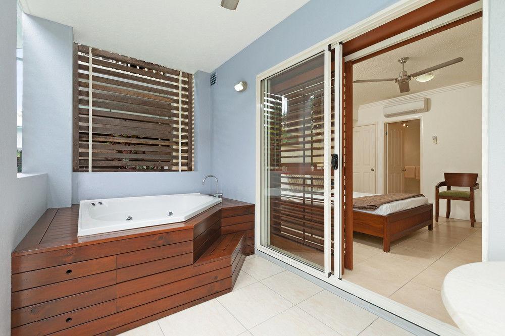 Mantra Aqueous On Port Aparthotel Port Douglas Ngoại thất bức ảnh